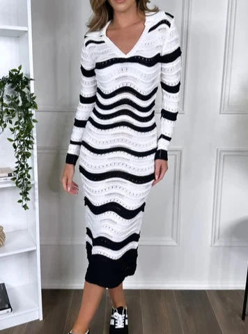 Comfortable V-Neck Wave Printed Midi Dress