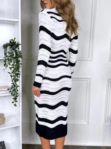 Comfortable V-Neck Wave Printed Midi Dress