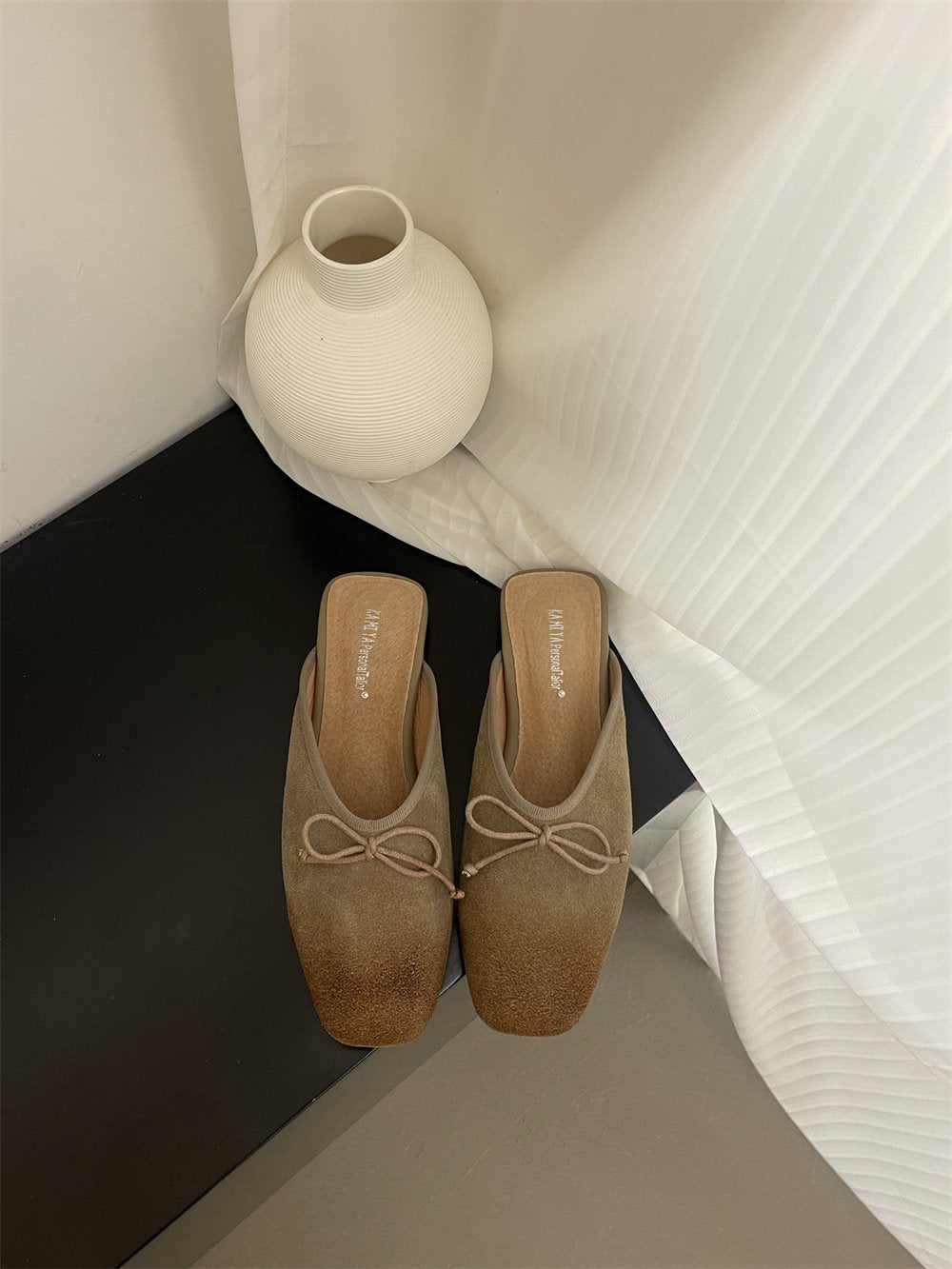 Flat retro nubuck genuine leather slip-on mules