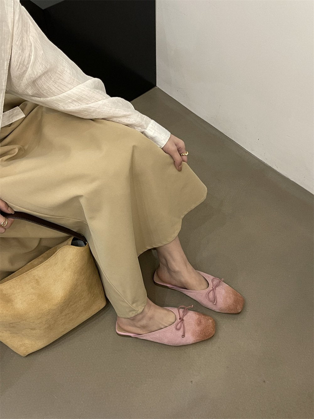 Flat retro nubuck genuine leather slip-on mules