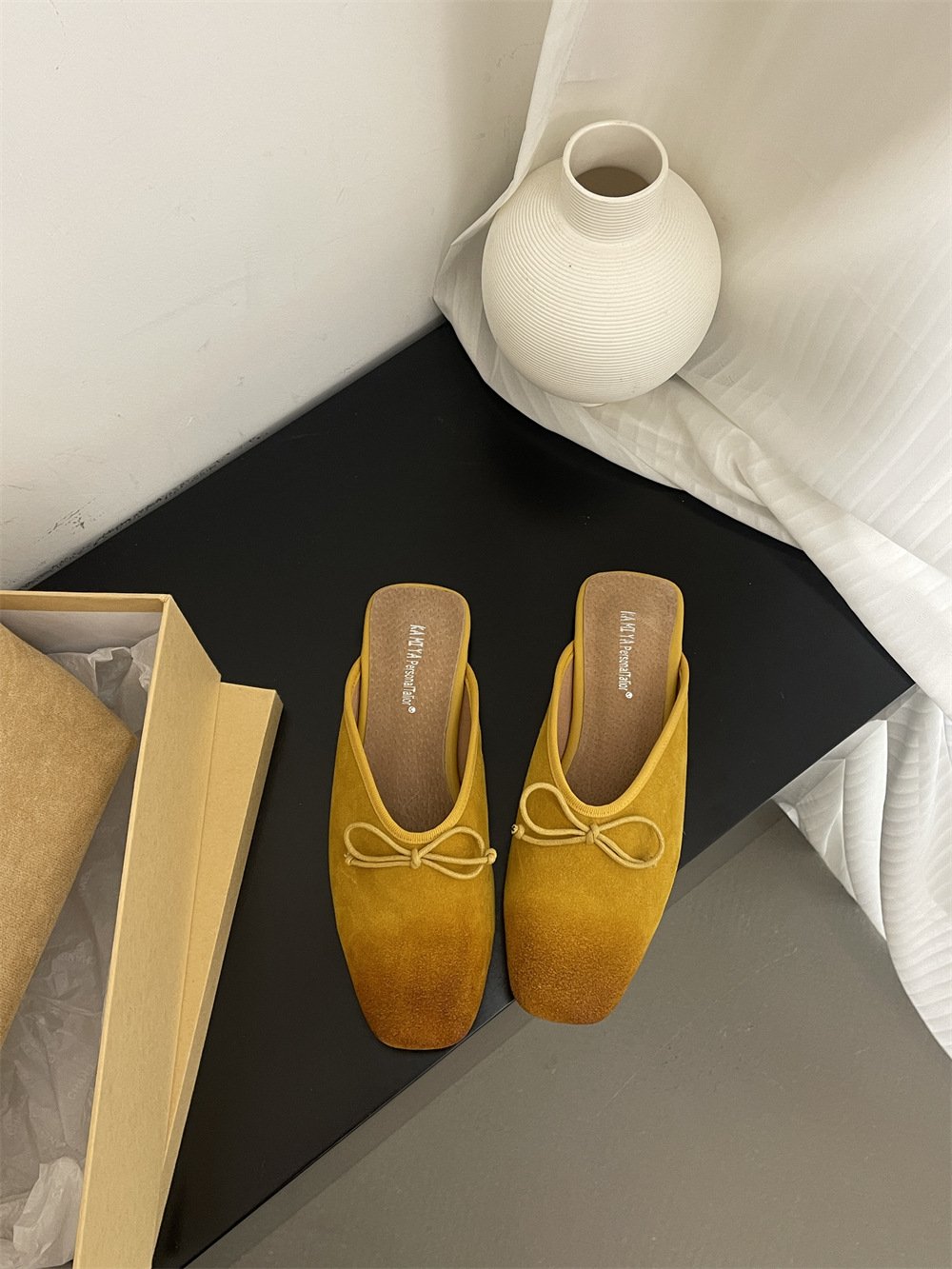 Flat retro nubuck genuine leather slip-on mules