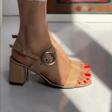 Chic Block-Heel Buckle Sandals
