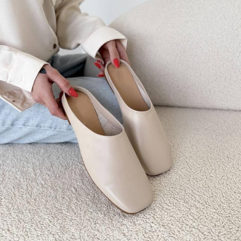 Chic Square-toe Leather Muller Shoes